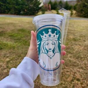Plunder Clear Tumbler and Straw with Crowned Woman for Cold Beverages
